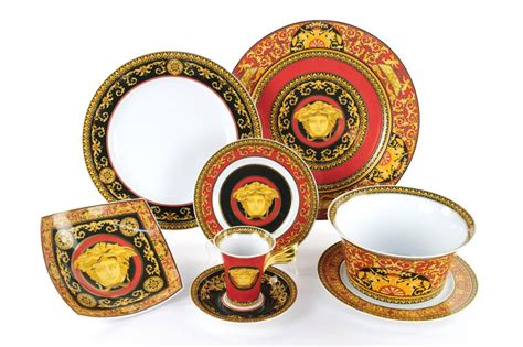 set piatti versace|versace red plates.